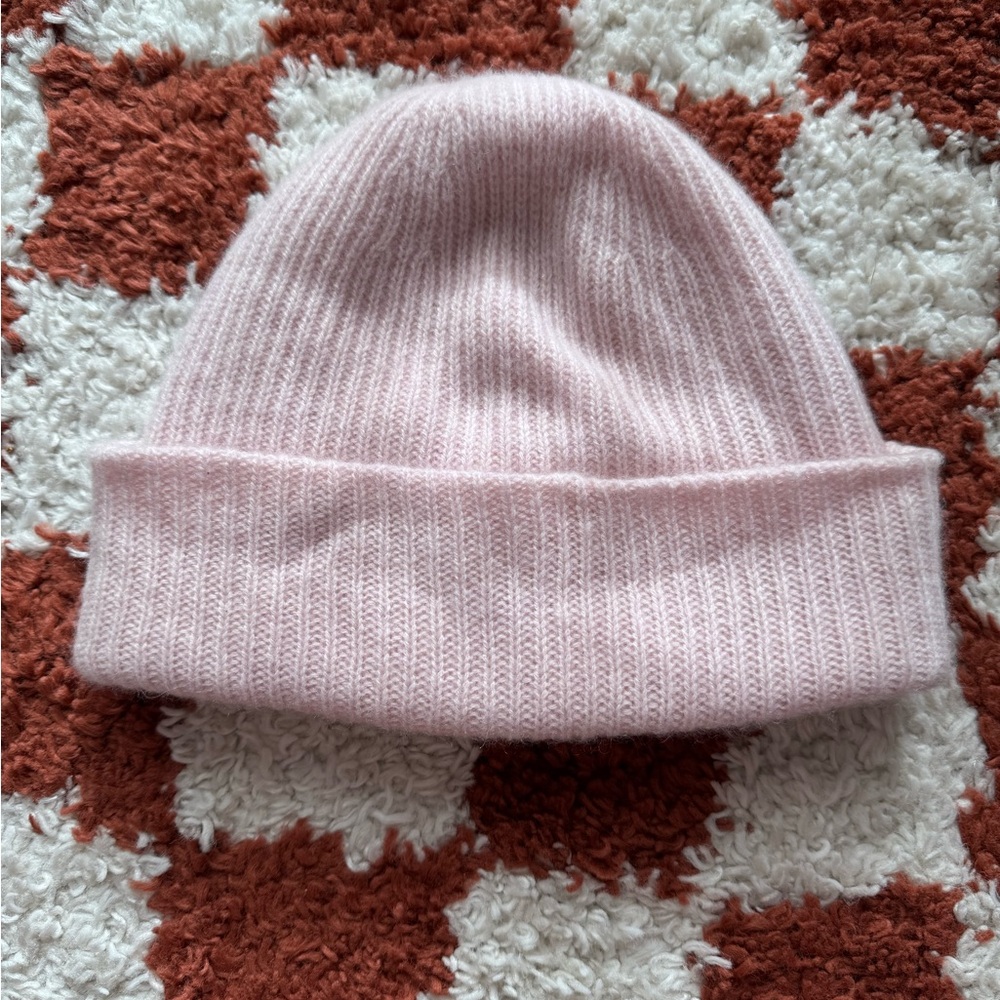 White + Warren pink Cashmere Plush Rib Beanie